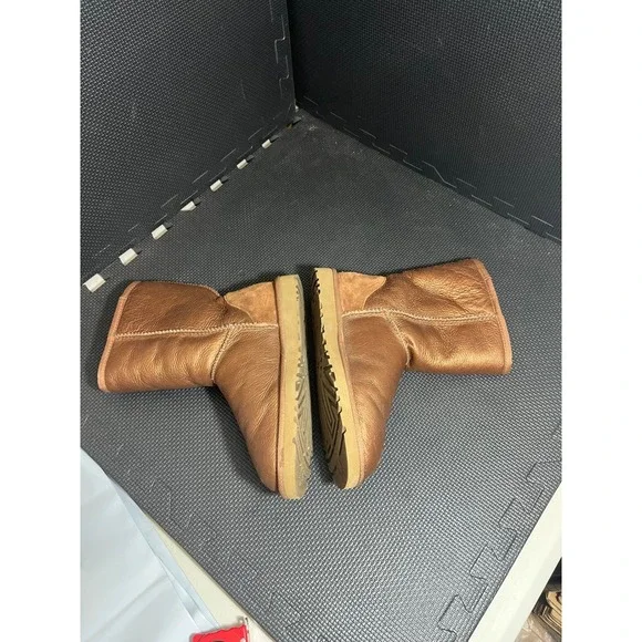 Ugg Boots Metallic‎ Women's UGG Classic Short II Metallic Womens Size 7 - Picture 3 of 9